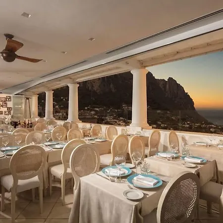 מלון Punta Tragara