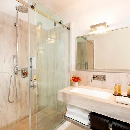 Punta Tragara 5* קאפרי