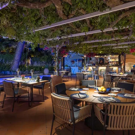 Punta Tragara Hotel