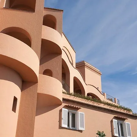 Punta Tragara 5*