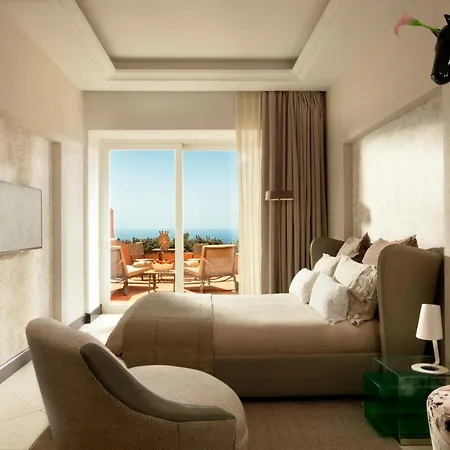 מלון Punta Tragara 5*