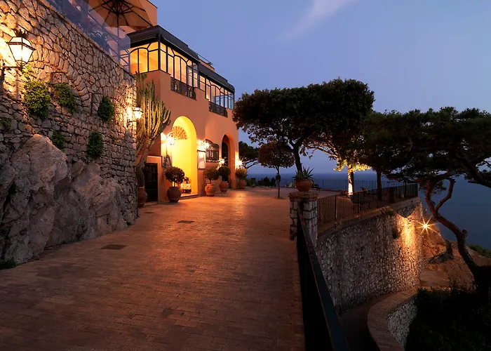 朋塔特拉嘉拉酒店 卡普里